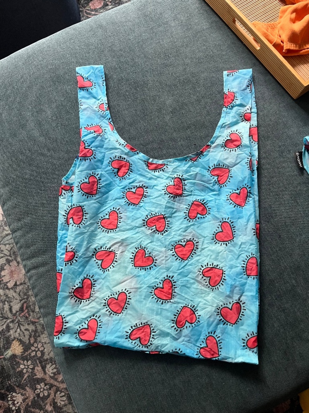 Keith Haring heart print Baggu - blue with hearts - Picture 4 of 8